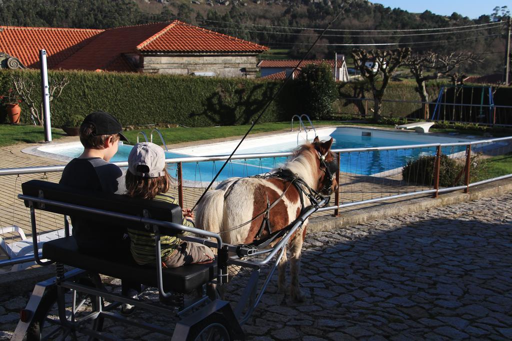 Bed and Breakfast Casa Paz Do Outeiro Паредиш-ди-Кора Экстерьер фото