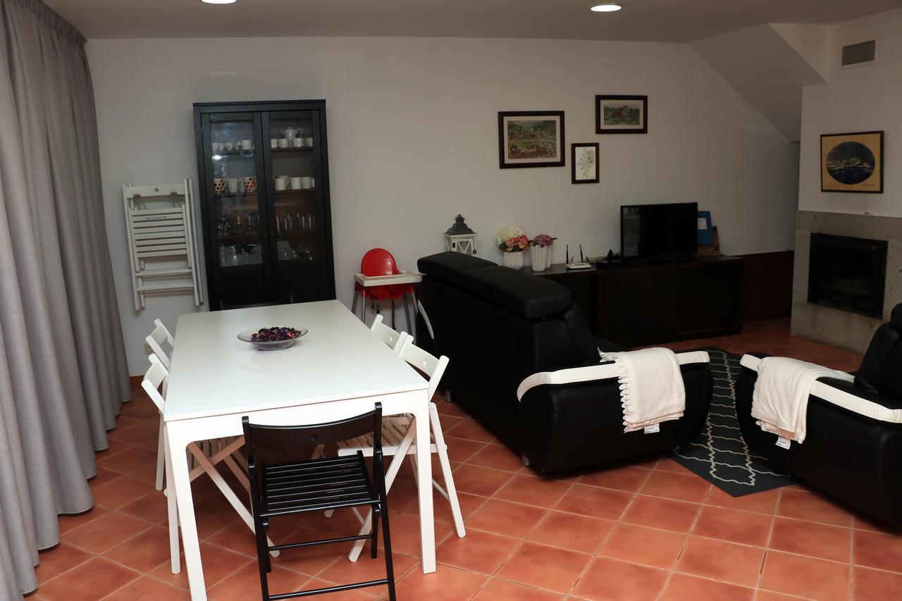 Bed and Breakfast Casa Paz Do Outeiro Паредиш-ди-Кора Экстерьер фото