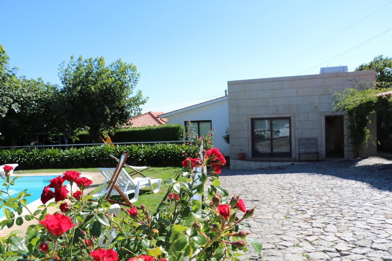 Bed and Breakfast Casa Paz Do Outeiro Паредиш-ди-Кора Экстерьер фото